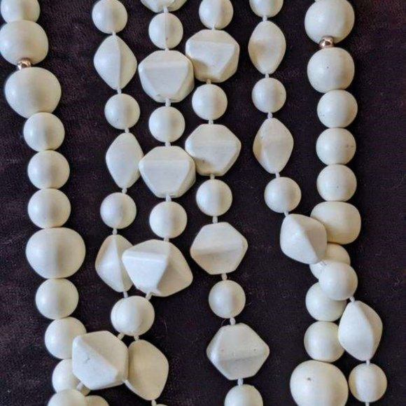 Perfect Summer Beads Exc Vintage Plastic 3-Strand Necklace Bracelet JUST FOR FUN - Picture 7 of 16